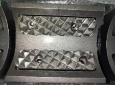 Black Diamond Drilling Tungsten Serrated Jaws for Leopard 650 break out tooling